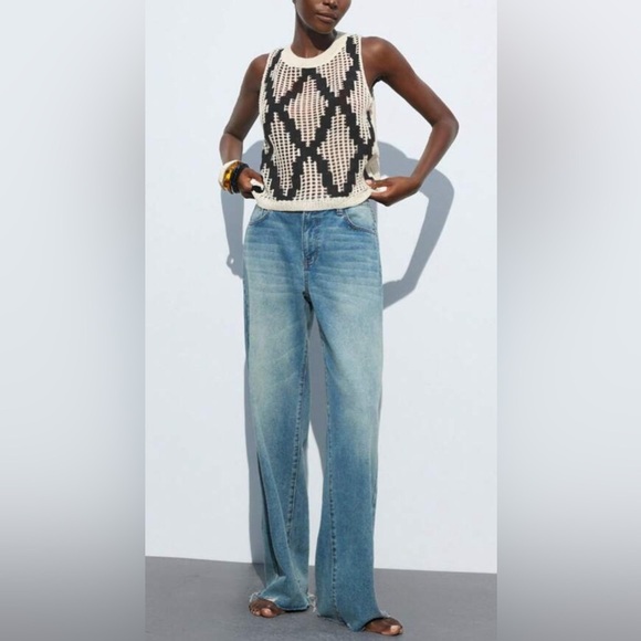 NEW Sleeveless Crochet Top in Black and Cream - Picture 2 of 7